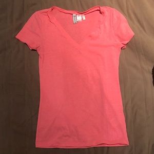 Divided H&M pink T-shirt